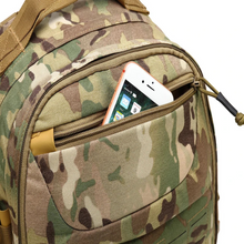 Load image into Gallery viewer, Camohunters backpack for hunting trips with camouflage design
